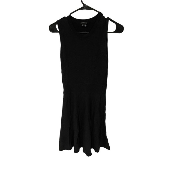 Theory Dresses & Skirts - Theory Vintage little black sleeveless dress size small